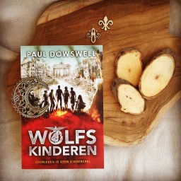 Wolfskinderen – Paul Dowswell
