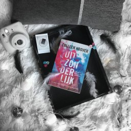 Uitzonderlijk – Colleen Hoover