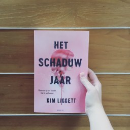 Het schaduwjaar – Kim Liggett