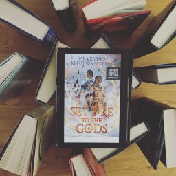 Set Fire the the Gods – Sara Raasch & Kristen Simmons (ENG + NL)