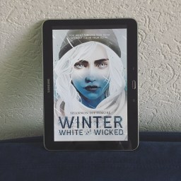 Winter, White and Wicked – Shannon Dittemore (ENG + NL)