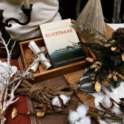 Kluizenaar – Terrence Lauerhohn