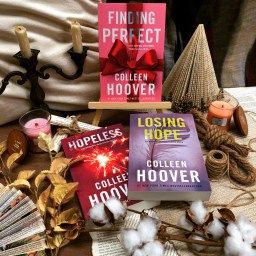 Finding Perfect – Colleen Hoover