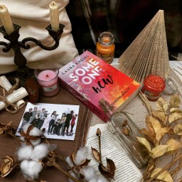 Someone new – Laura Kneidl (+ giveaway)