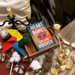 Heart Bones – Colleen Hoover