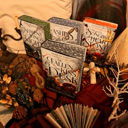 The Fallen and the Kiss of Dusk – Carissa Broadbent